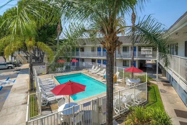 Motel 6 San Diego - El Cajon - Havuz