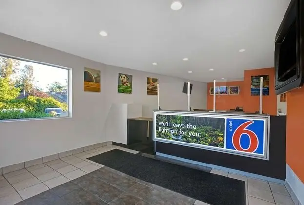 Motel 6 San Jose, CA - Airport - Lobi