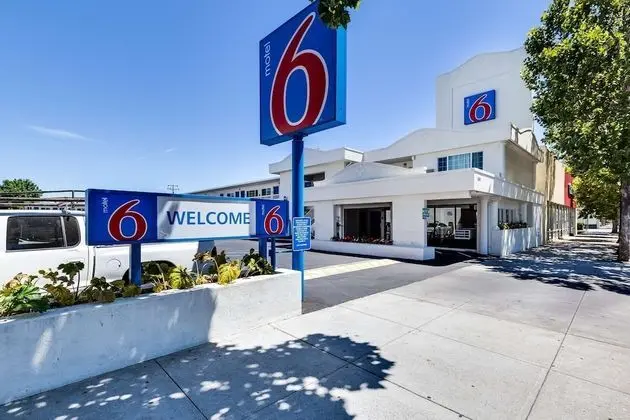 Motel 6 San Jose, CA - Convention Center