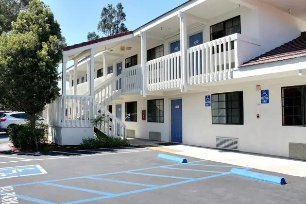 Motel 6 San Luis Obispo, CA - South - Dış Mekan