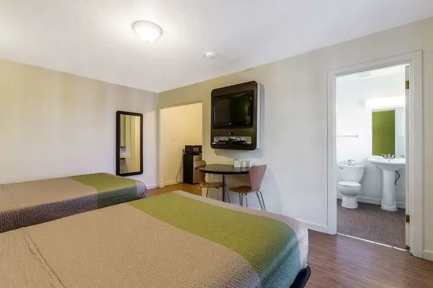 Motel 6 San Rafael, CA - Oda