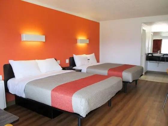 Motel 6 Schenectady, NY - Oda