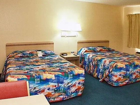 Motel 6 Seymour, IN - North - Oda