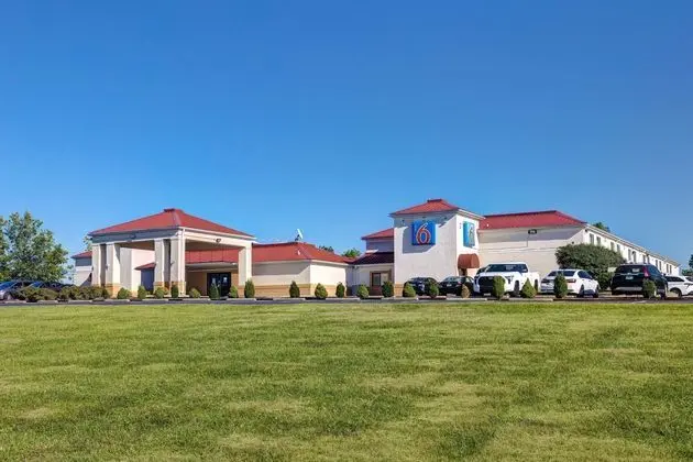 Motel 6 Shepherdsville, KY - Dış Mekan