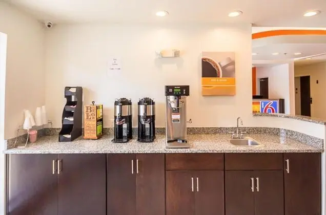Motel 6 South Bend, IN - Mishawaka - Yerinde Yemek