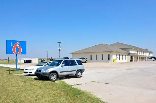 MOTEL 6 SOUTHHAVEN KS