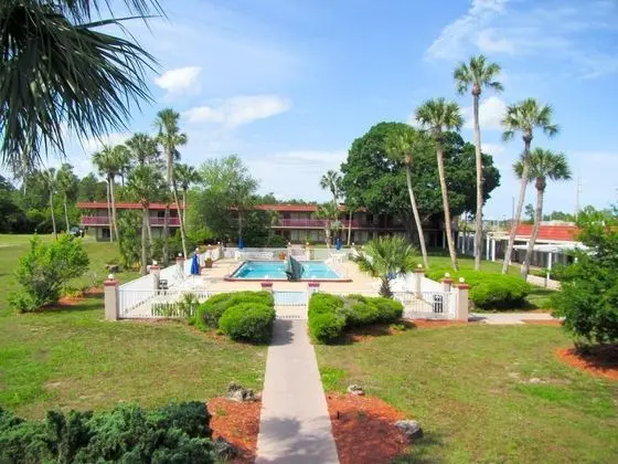 MOTEL 6 SPRING HILL WEEKI WACHEE