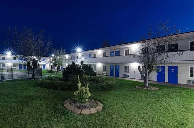 Motel 6 Staunton, VA - Dış Mekan