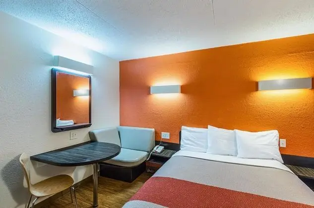 Motel 6 Terre Haute