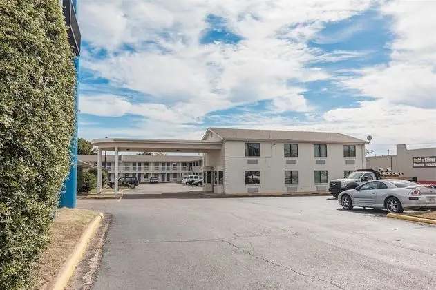 Motel 6 Texarkana, AR - Dış Mekan