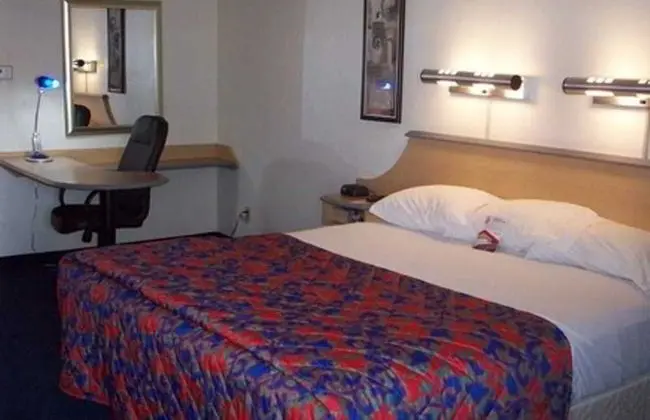 Motel 6 Thousand Palms - Oda