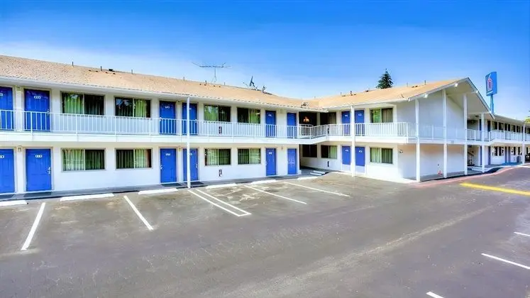 Motel 6 Tigard, OR - Portland South - Lake Oswego - Öne Çıkan Resim