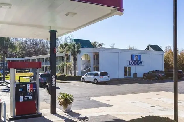 Motel 6 Townsend, GA - Dış Mekan