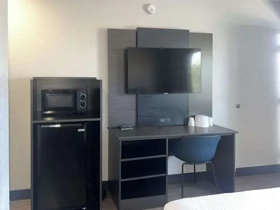 Motel 6 Tulare, CA - Oda