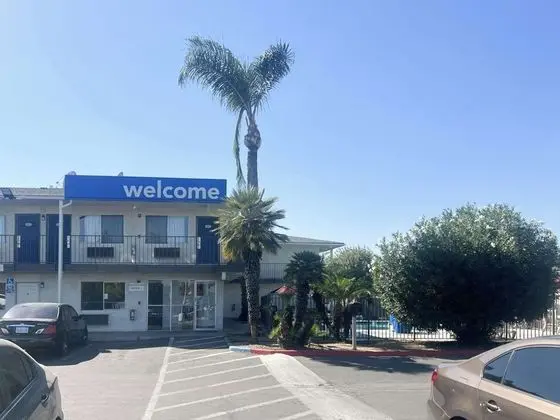 Motel 6 Tulare, CA - Öne Çıkan Resim