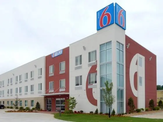 Motel 6 Tulsa, OK - Dış Mekan