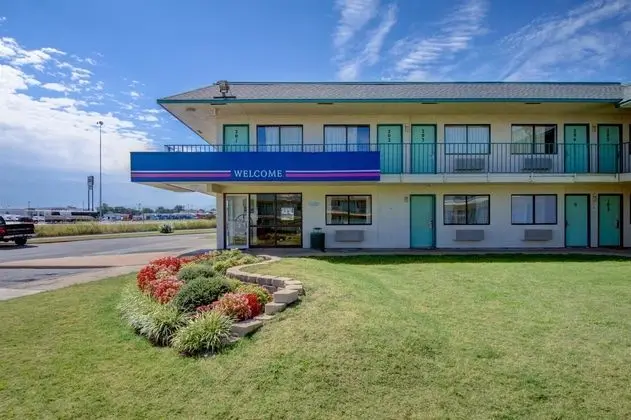 Motel 6 Tulsa West