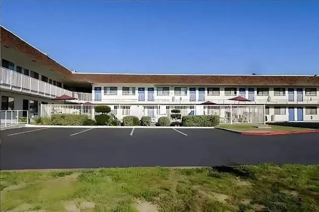 Motel 6 Turlock, CA - Öne Çıkan Resim