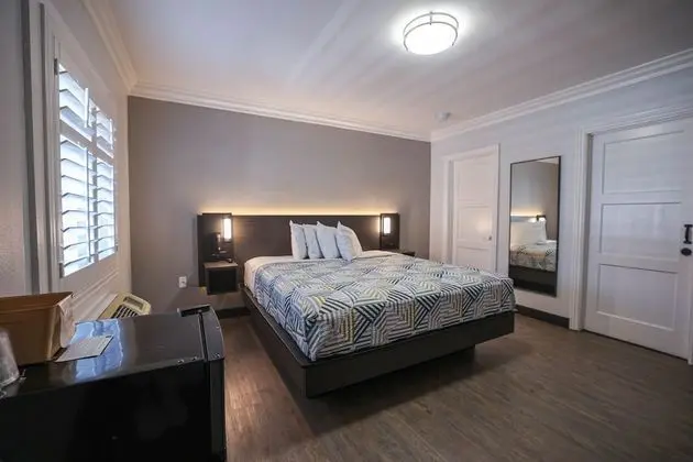 Motel 6 Tustin, CA – Orange County - Oda