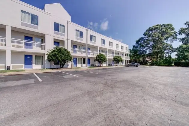 Motel 6 Virginia Beach
