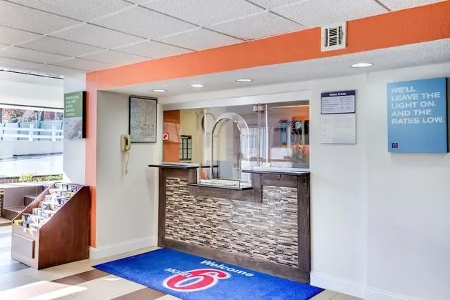 Motel 6 Washington, DC - Lobi