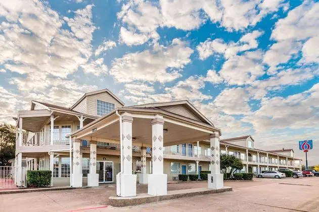 Motel 6 Waxahachie, TX - Öne Çıkan Resim