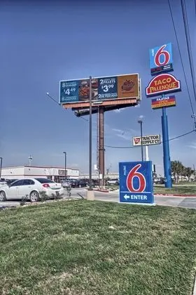 Motel 6 Weslaco, TX - Dış Mekan