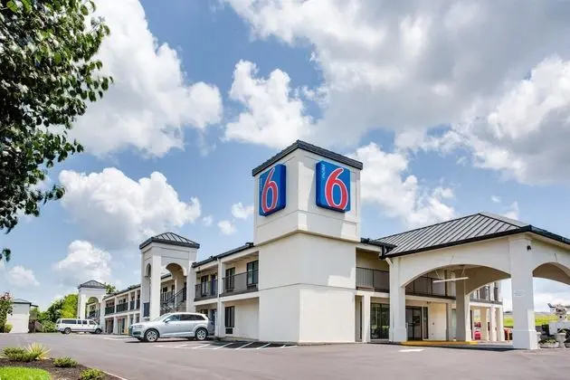 Motel 6 White House TN
