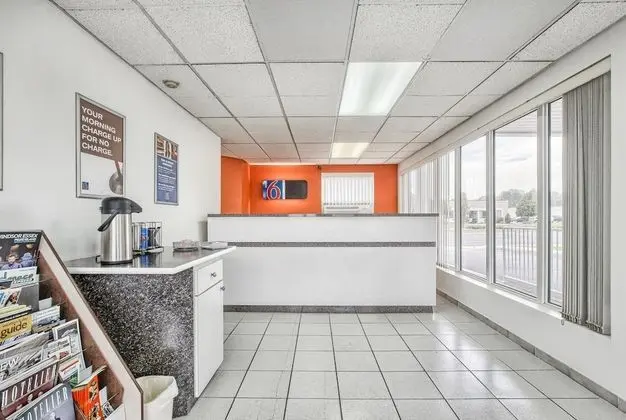 Motel 6 Windsor, ON - Yerinde Yemek
