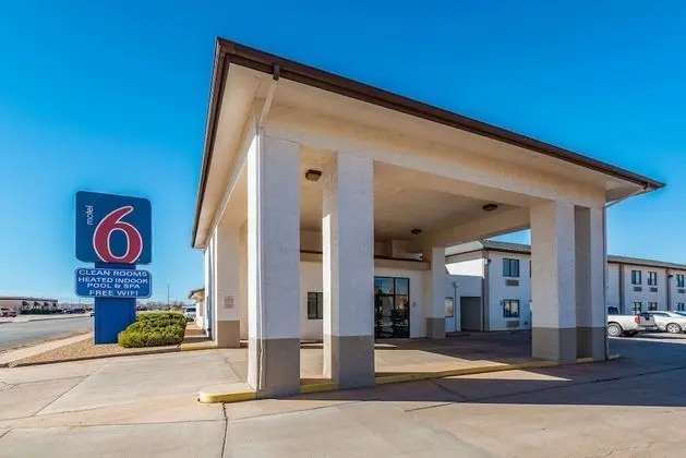 Motel 6 Winslow, AZ - Dış Mekan