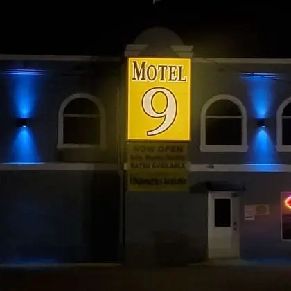 Motel 9 - Dış Mekan
