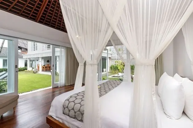 Villa M Bali Seminyak - Oda