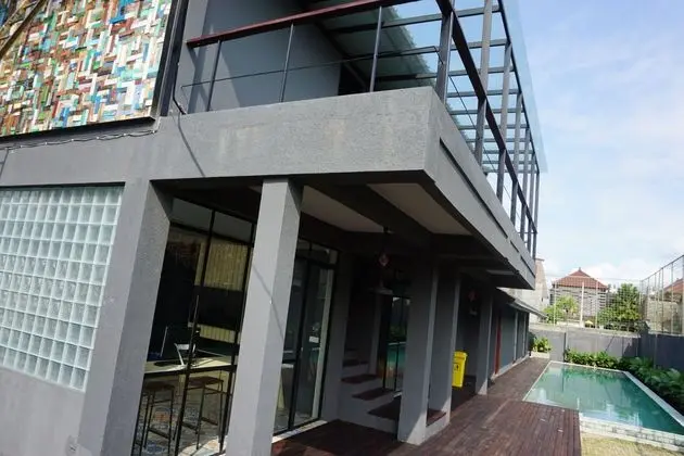 M BOUTIQUE HOSTEL - Dış Mekan