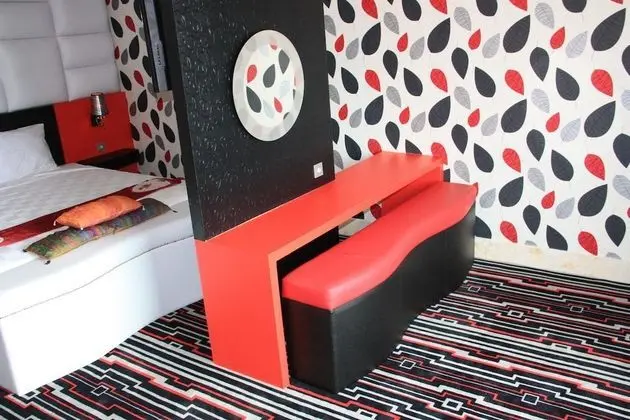 M Boutique Makassar - Genel