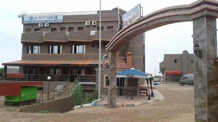 Motel Café Resto La Rocade - Yerinde Yemek