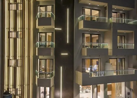 M City Hotel