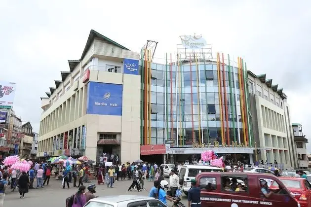 M Crown Hotel - Dış Mekan