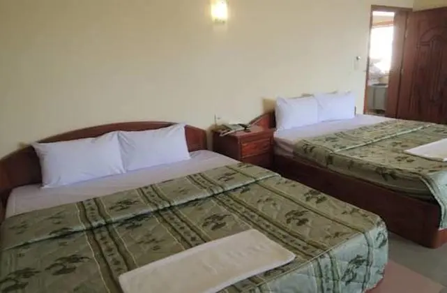 M H Hotel - Oda