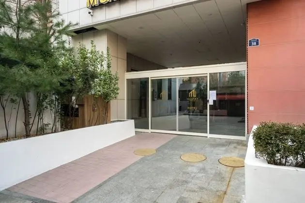 M&Lucky Hotel - Dış Mekan