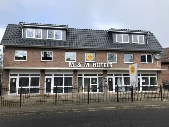 M&M Hotel - Neu Wulmstorf - Dış Mekan