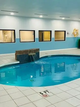 Hotel M Mount Pocono - Havuz
