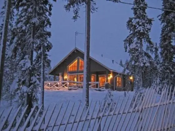 M Ntyrinne Kuusamo in Kuusamo - Oda