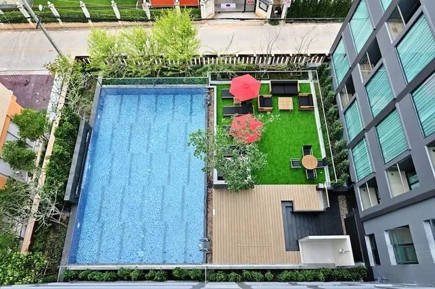 M Pattaya Hotel - Havuz