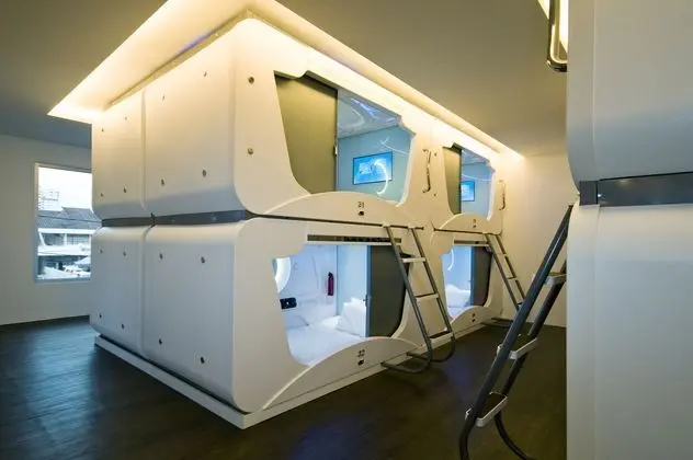 M QUBE HOTEL - Oda