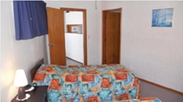 Motel Six