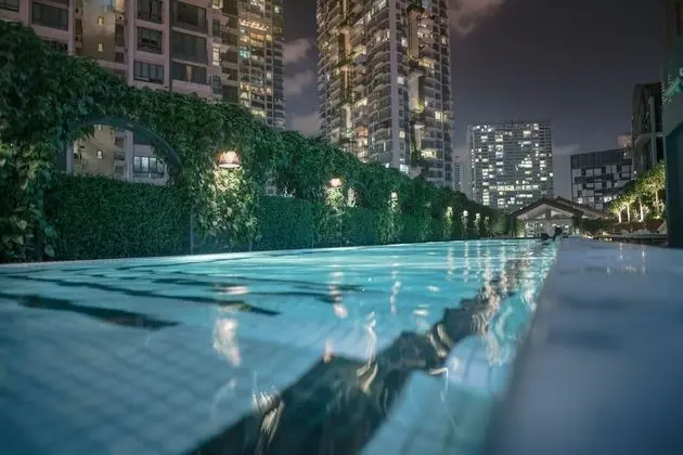 M Social Singapore - Havuz