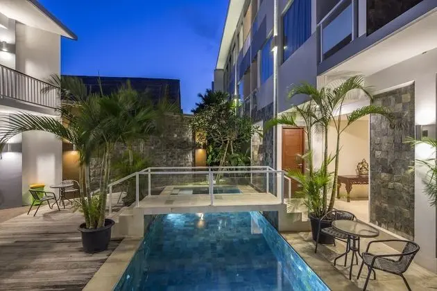 M Suite Bali - Havuz