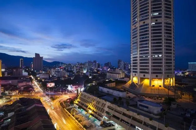 M Summit 191 Executive Suites