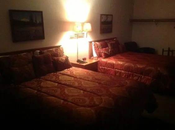 Motel West