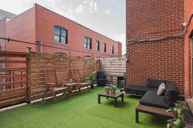 M11 Luxury 2BR Sofa Bed in the Heart of Plateau Mile-end